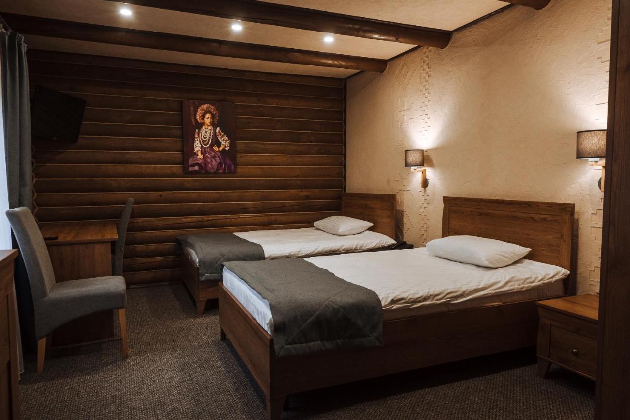 Otel Turiyske Podvir'ya